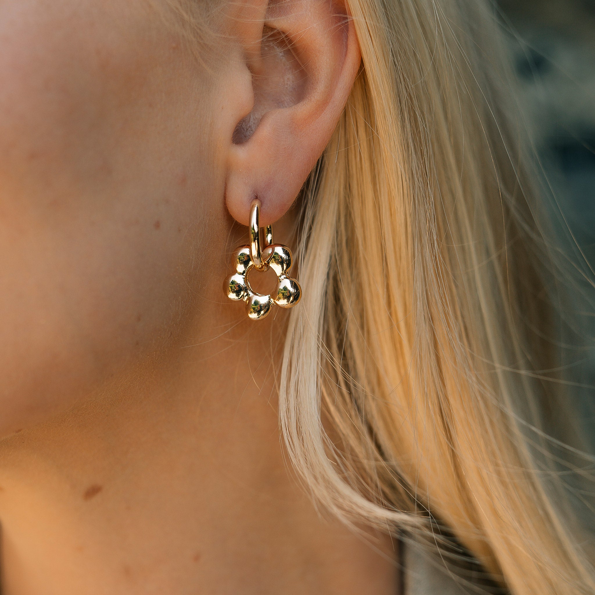 DAISY EARRINGS - GOLD