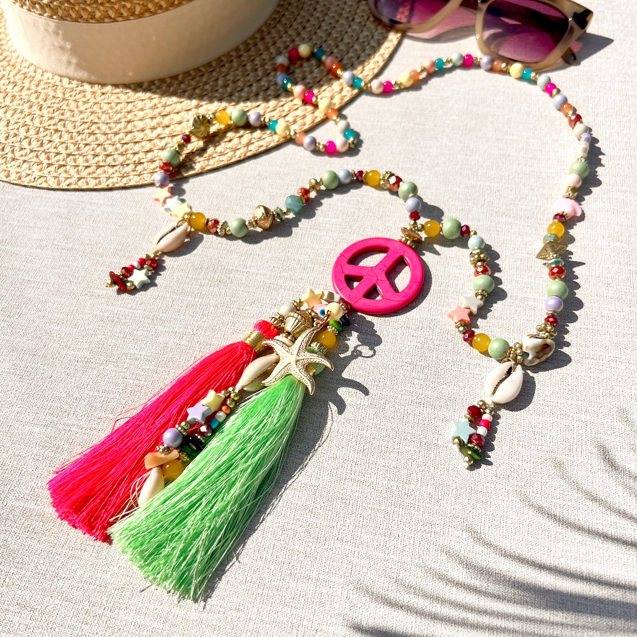 BEACH HOUSE NECKLACE - PINK