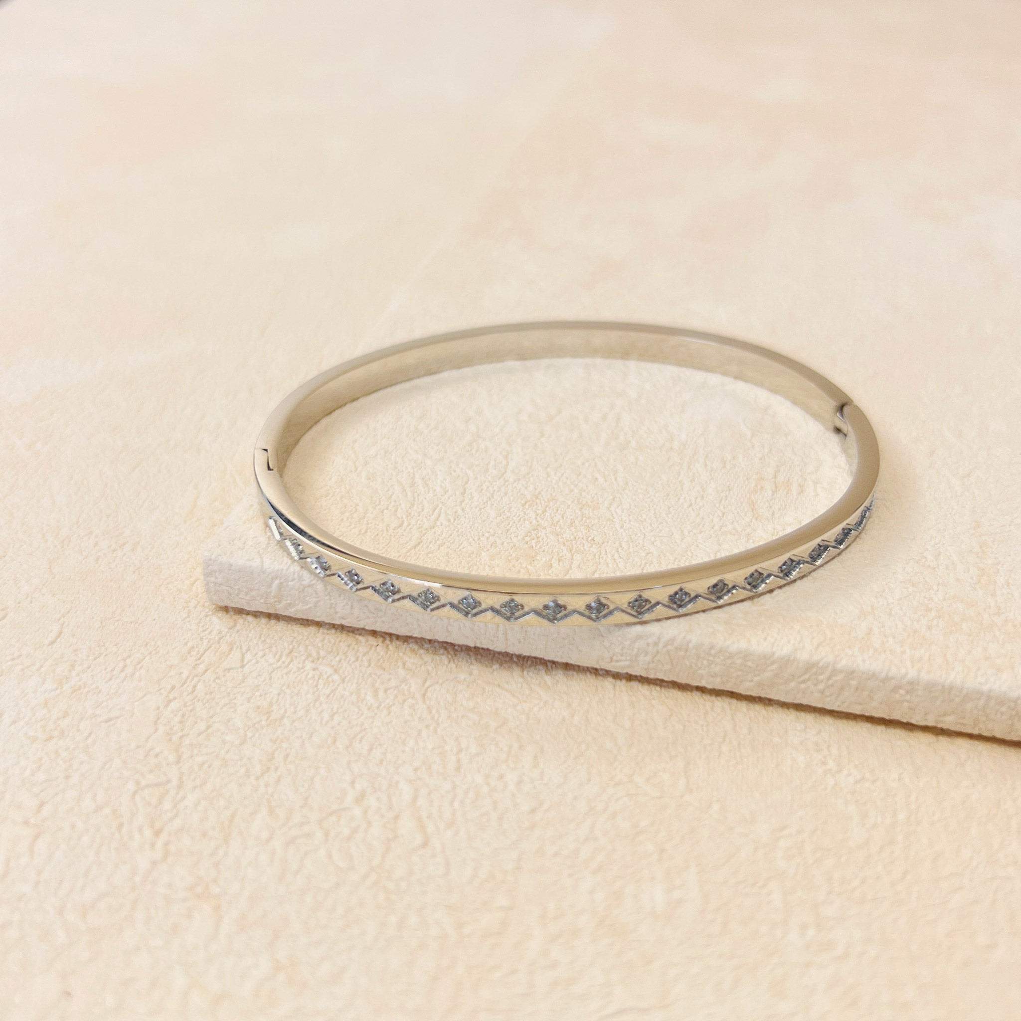 PARK ROYAL BANGLE- SILVER