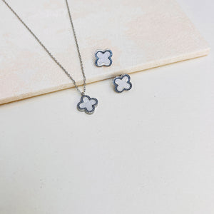 CLOVER NECKLACE & EARRING SET- SILVER