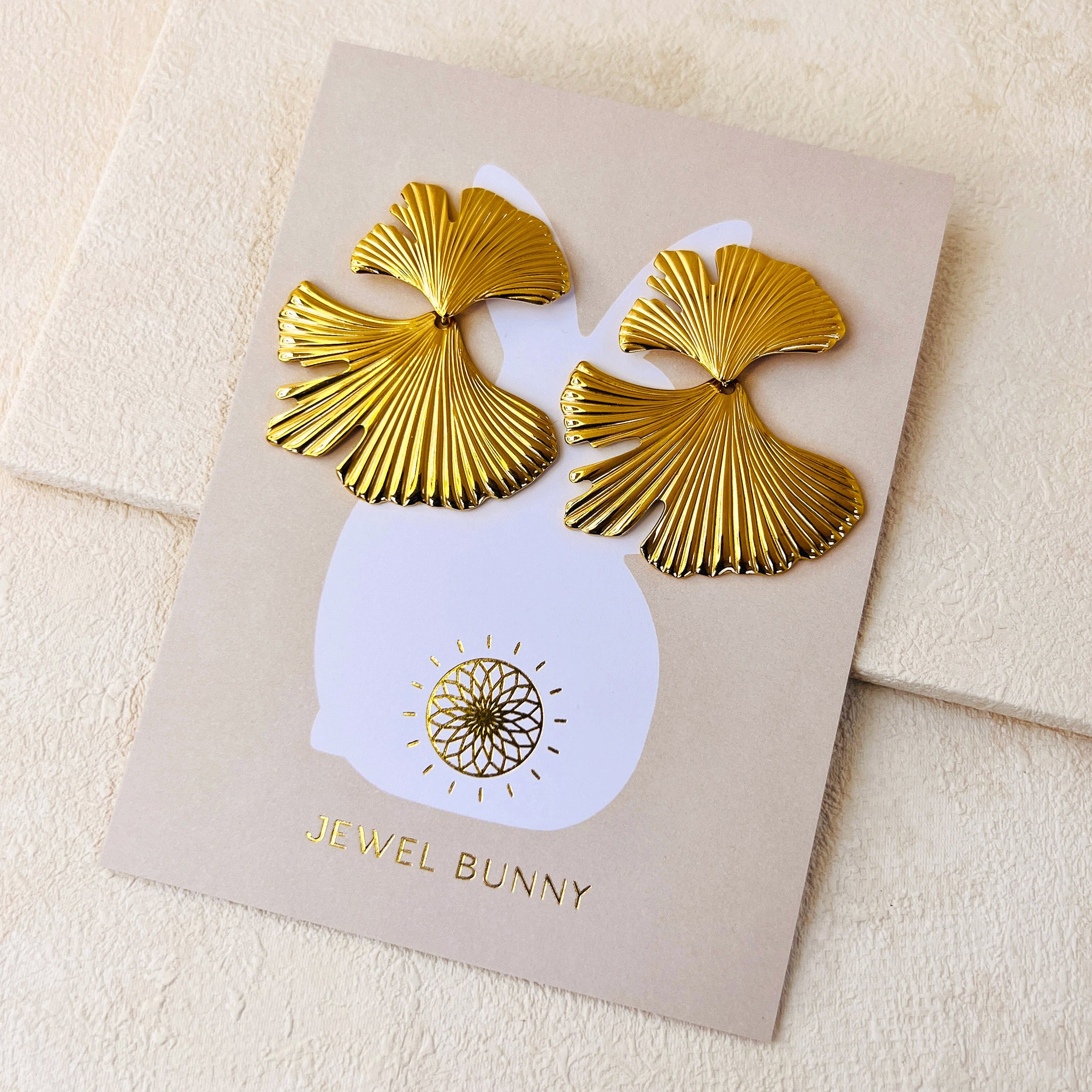 LORNA PETAL EARRINGS - GOLD