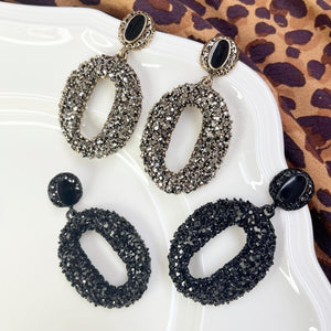 CARRIE EARRINGS - BLACK & GOLD