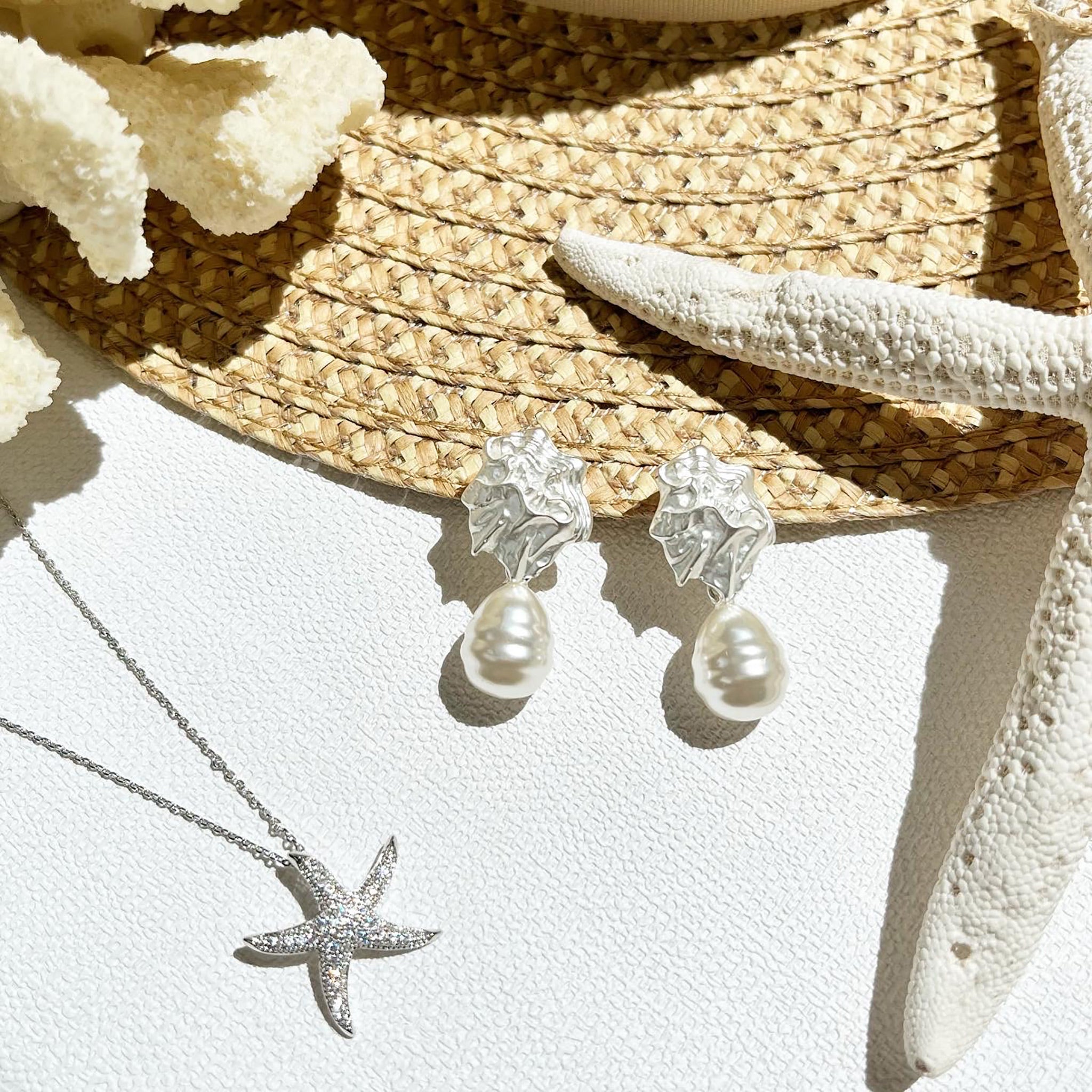 STARFISH PENDANT NECKLACE - SILVER