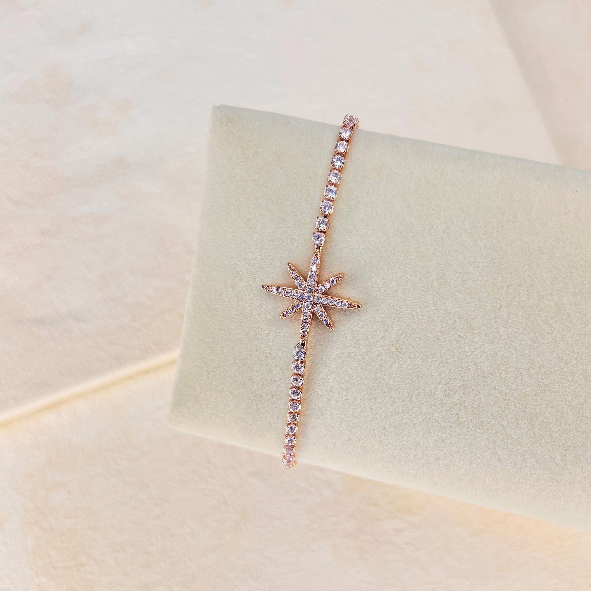 NORTH STAR STACKING BRACELET - ROSE GOLD