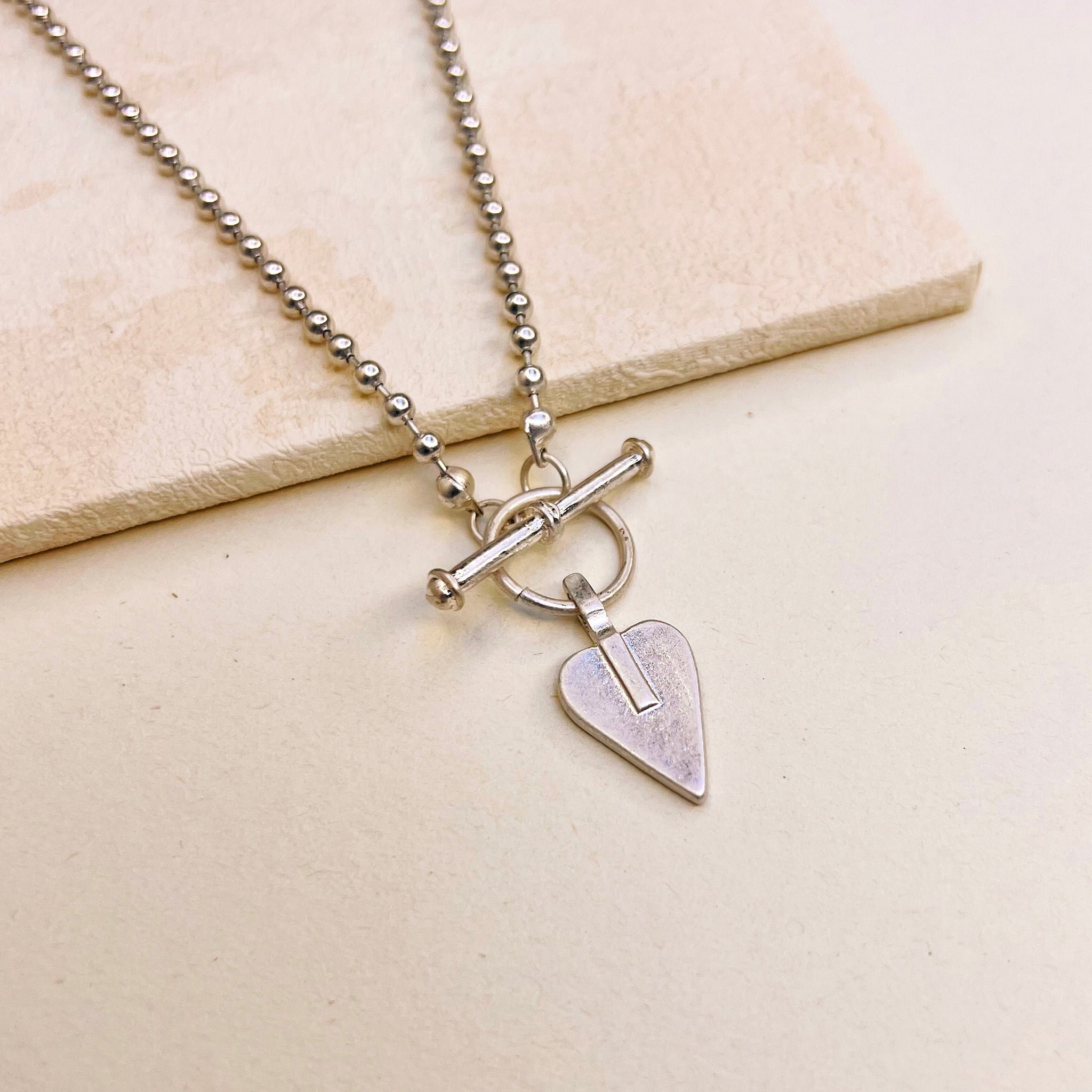 LITTLE LOVE NECKLACE